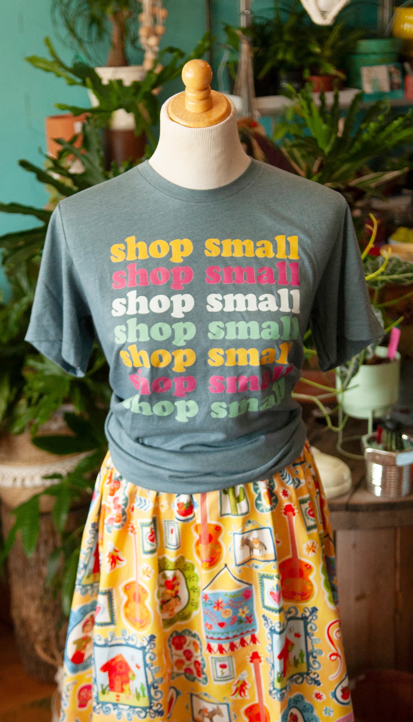 T-Shirt- Shop Small